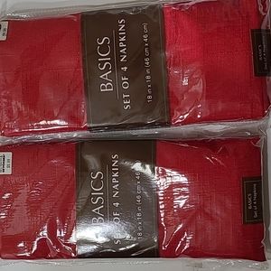 2 sets  of 4 napkins in red